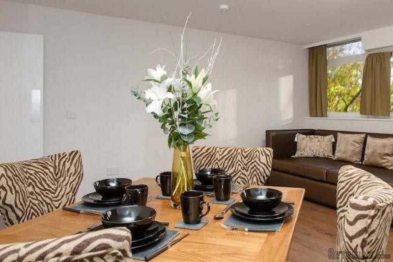 2 Bed Flat For Sale