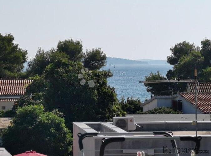 PRILIKA KUĆA JADRIJA S POGLEDOM NA MORE