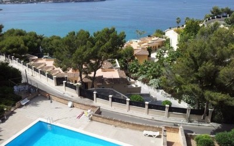 Sea view apartment for sale in Santa..