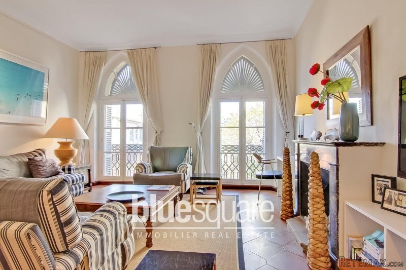 Top floor 3 bedroom apartment in..