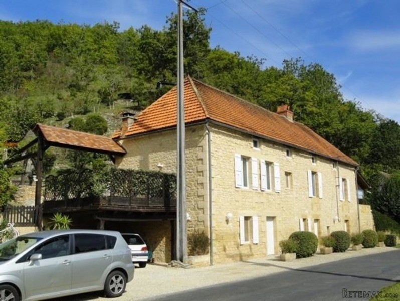 Beautiful And Spacious Stone House Has..