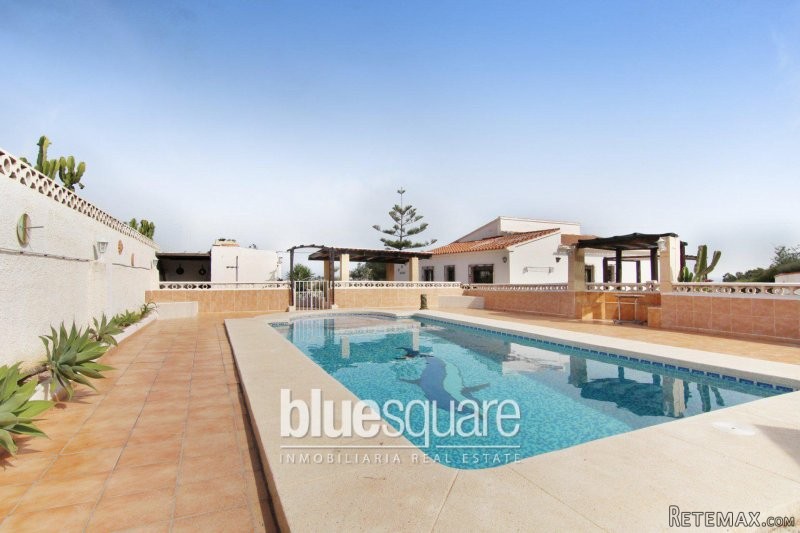 Nice house with stunning sea views
