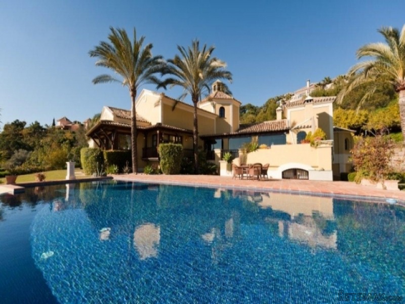 4 Bedroom Villa For Sale In La..