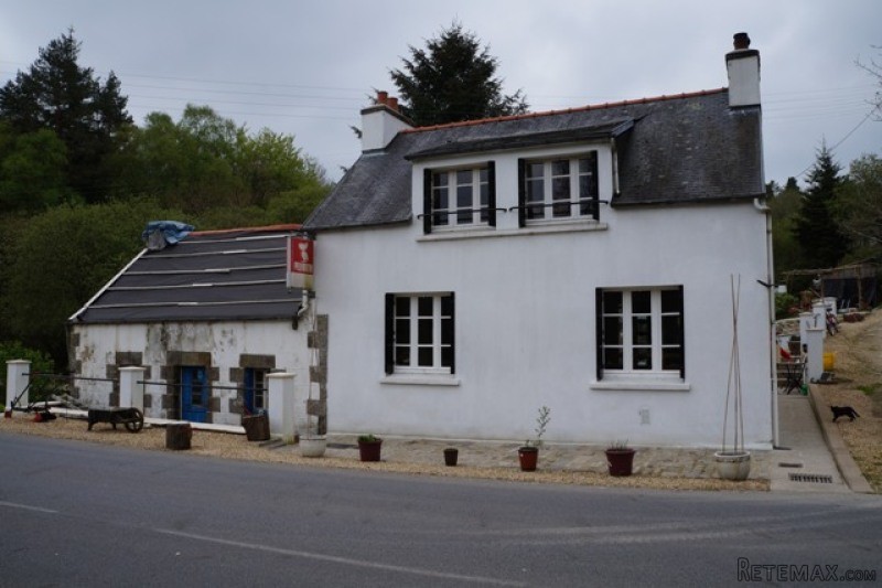 Charming Detached House Close to Village