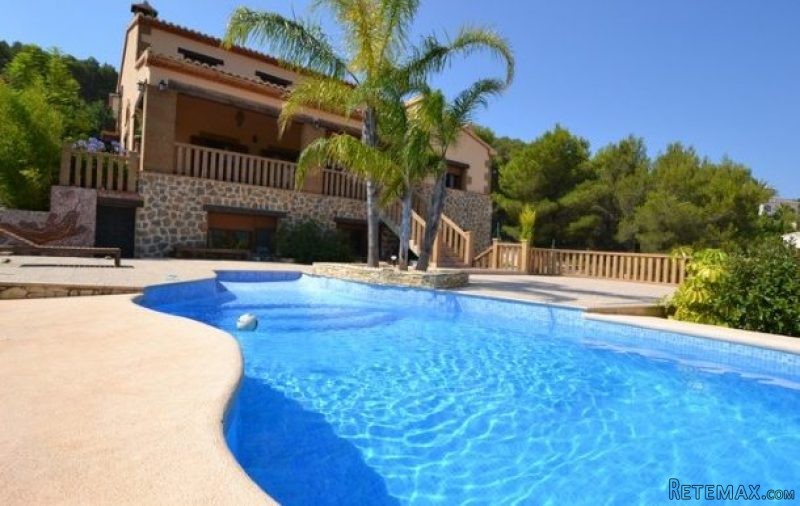 3 Bedroom 2 Bathroom Villa in Javea