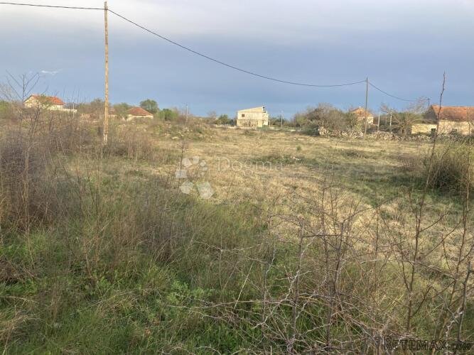Građevinska parcela u čarobnom dalmatinskom mjestu, u zaleđu - 2