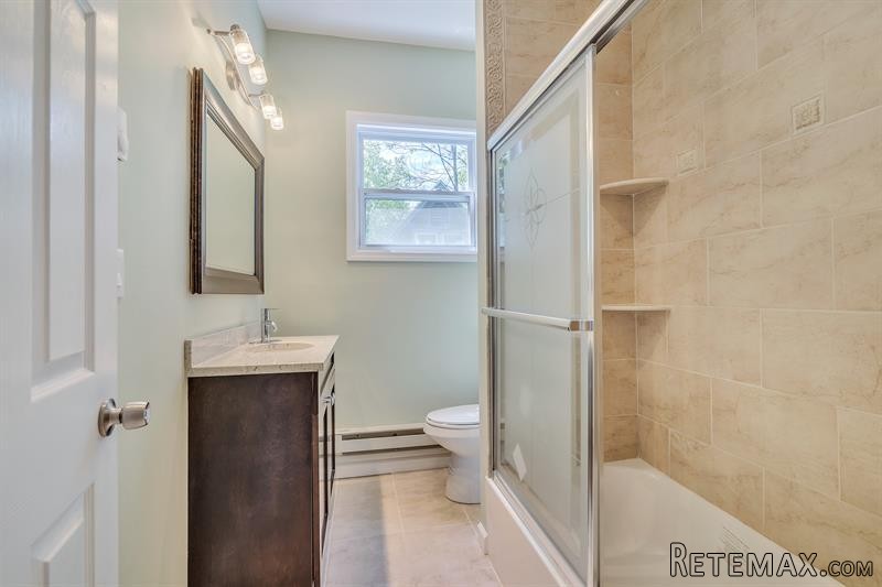 3 bedroom House For Sale: 1687 Amazon.. - 2