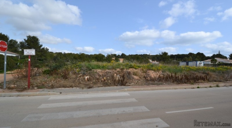V1574 - Land Plot On La Guardia Park In..