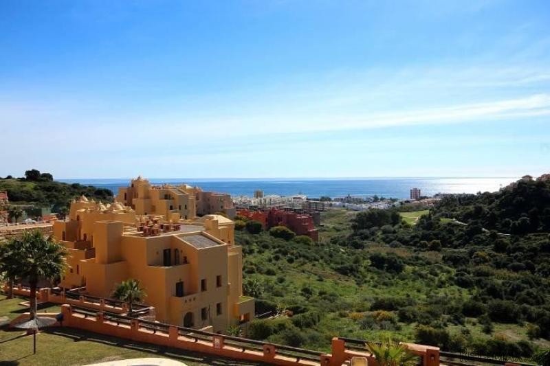 2 bedroom apartment for sale - 2