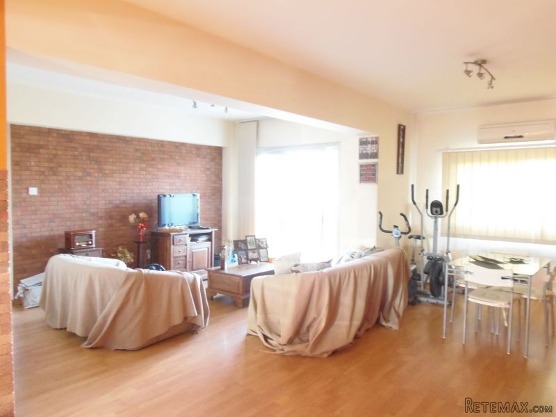 FOR SALE SPACIOUS 3 BED APARTMENT IN..