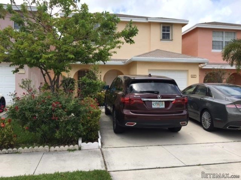 4037 Eastridge Drive Deerfield Beach..