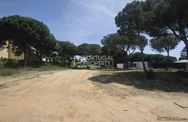 Golf Front Plot in Vila Sol - 2