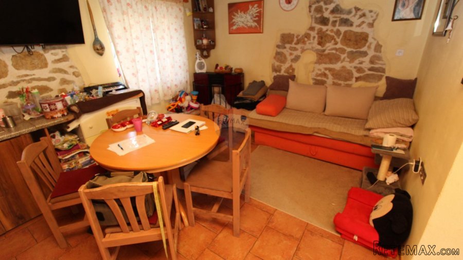 Istra,Nova vas - Kamena kuća u okolici Poreča - 2