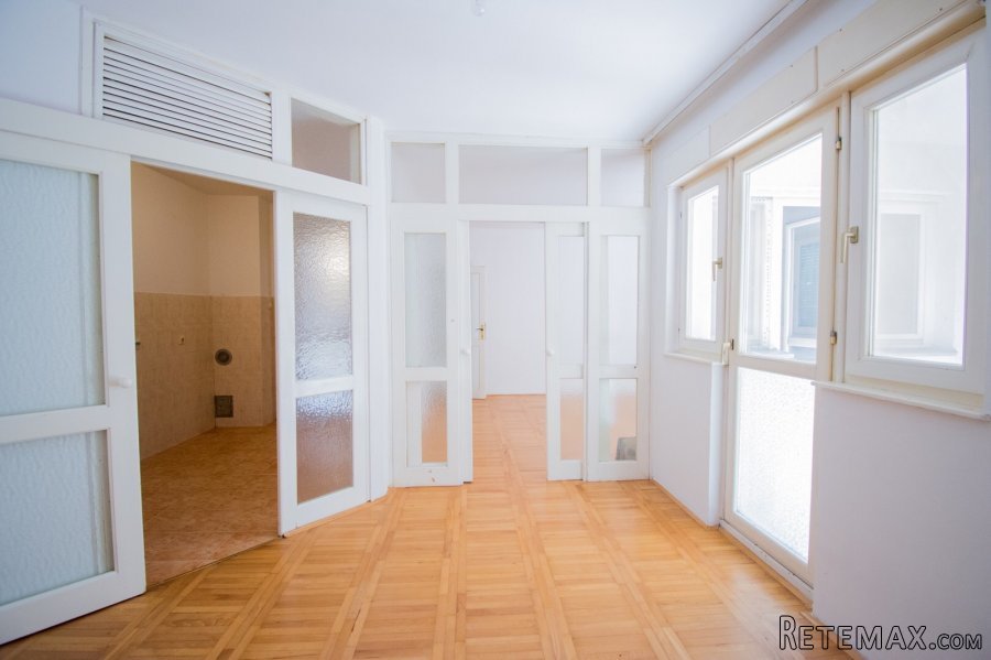 Prodajem stan u Podgorici-Stari Aerodrom 70m2 - 2
