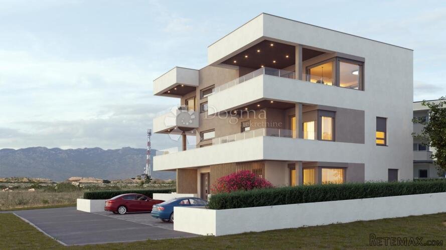 Poljoprivredno 1665m² uz građevinsku zonu – Lukoran - 3