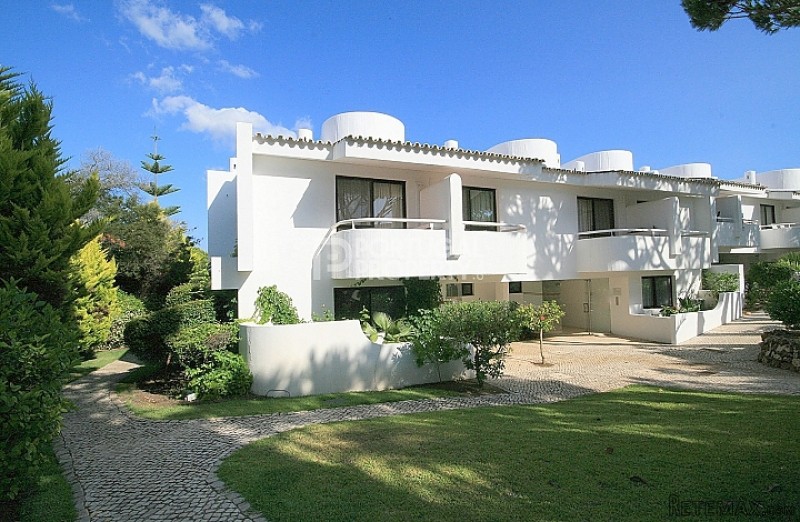 SPACIOUS 3 BED APARTMENT NEAR THE BEACH