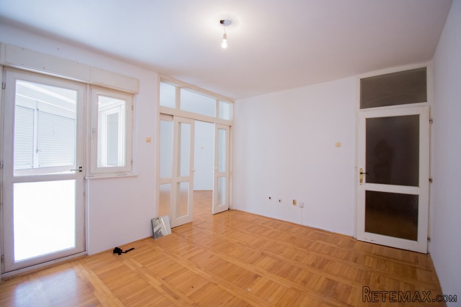 Prodajem stan u Podgorici-Stari Aerodrom 70m2 - 4