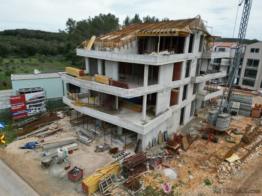 Rovinj,-stan u novogradnji,+parking mjesto+vrt200m2-blizu mo - 5