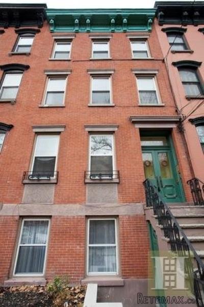 6 bedroom House For Sale: 710..