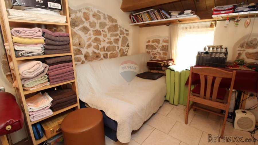 Istra,Nova vas - Kamena kuća u okolici Poreča - 8