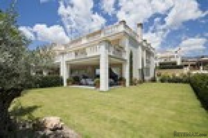 5 Bedrooms - Villa - Malaga - For Sale