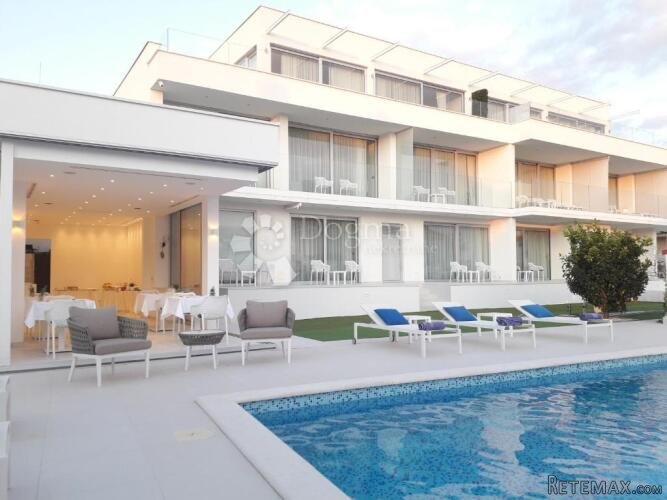 ZADAR BORIK LUXUZNA STAMBENA ZGRADA U FUNKCIJI HOTELA