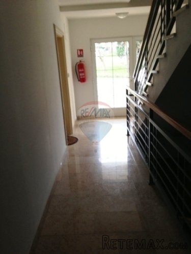 APARTMAN S GARAŽOM U ZGRADI S LIFTOM BLIZU PLAŽE - 2
