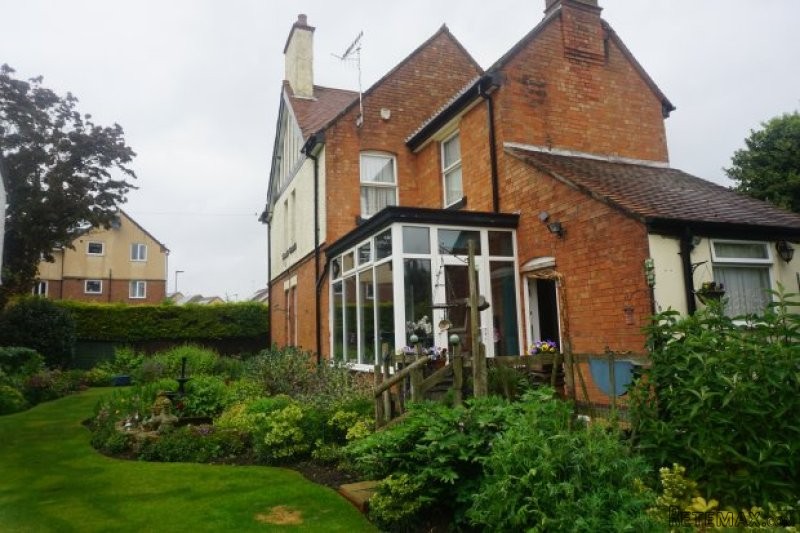 3 bedroom, Detached House house for sale - 2