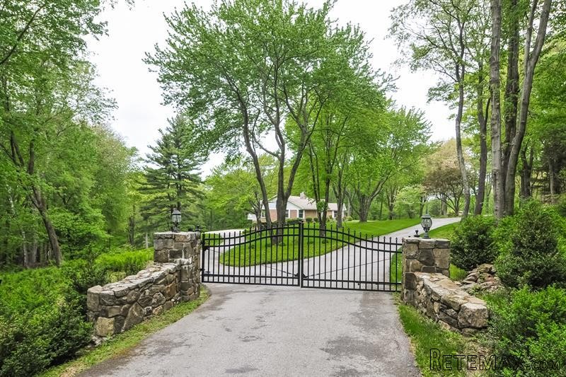 4 bedroom House For Sale: 527 North.. - 2