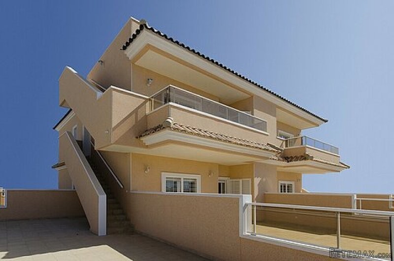 BUNGALOW STYLE APARTMENTS CABO ROIG