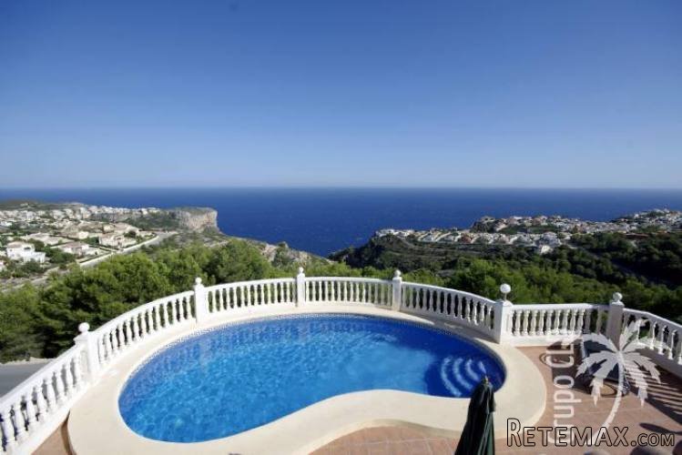 Spectacular villa on the Cumbre with 180 degree views of..