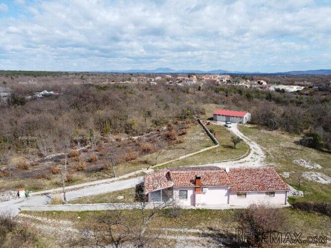 Blizina Marčane, kuća na velikom terenu od 26.000 m2. - 4