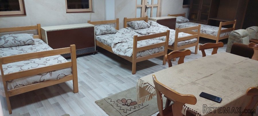 Porodicna kuca sa pomocnim objektom - 2