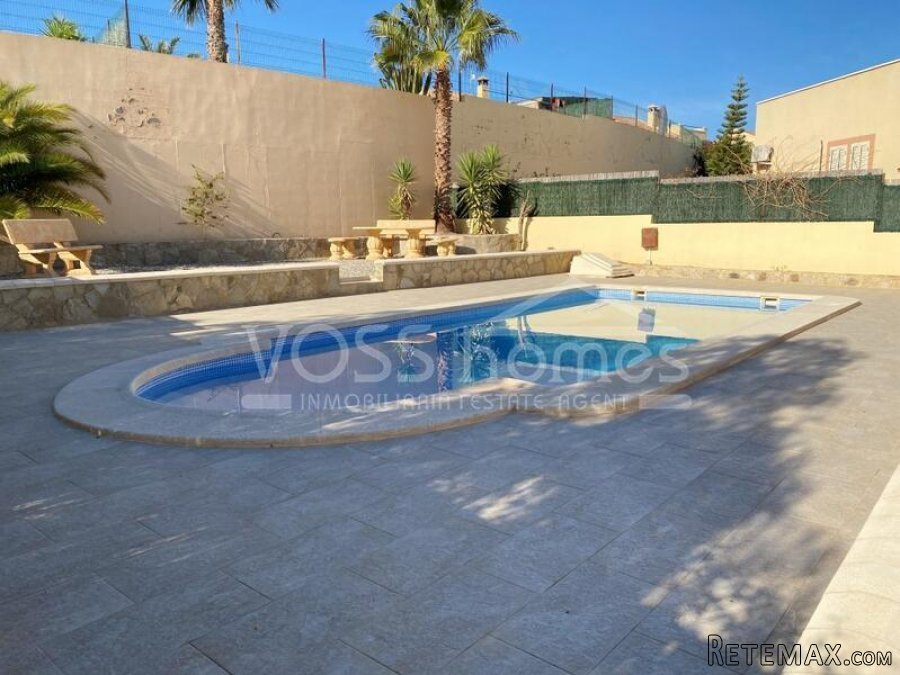 RESERVED/SALE AGREED WITH VOSS HOMES - An impressively.. - 12