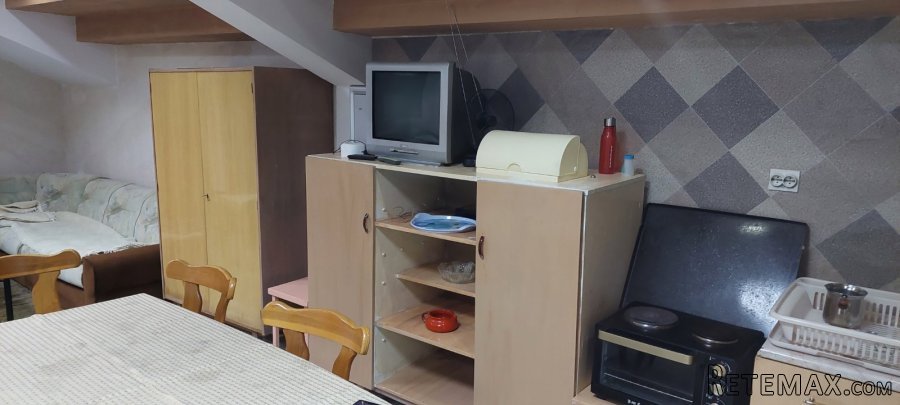 Porodicna kuca sa pomocnim objektom - 4