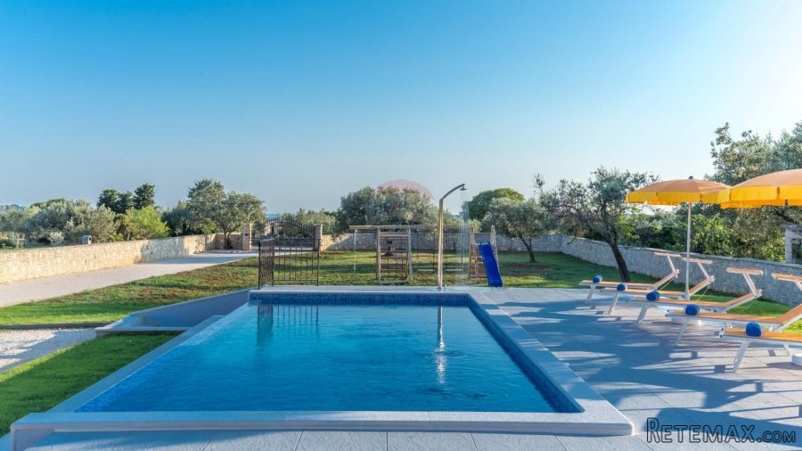 Samostojeća Kuća s bazenom, Fažana - 5