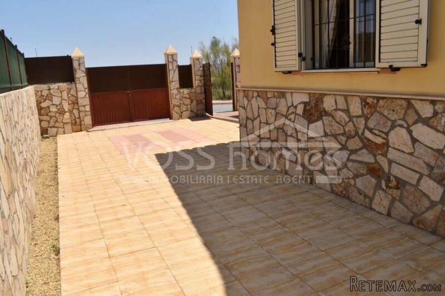 NEW & EXCLUSIVE TO VOSS HOMES - A stunning, incredibly well.. - 16