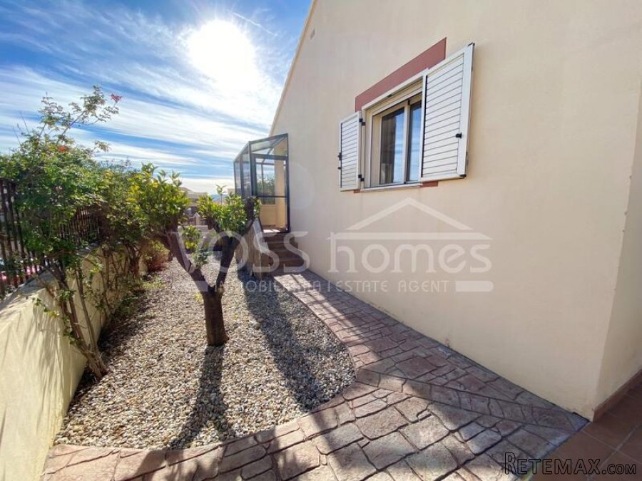 RESERVED/SALE AGREED WITH VOSS HOMES - An impressively.. - 17