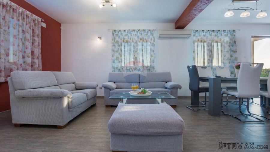 Samostojeća Kuća s bazenom, Fažana - 7