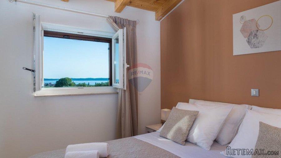 Samostojeća Kuća s bazenom, Fažana - 8