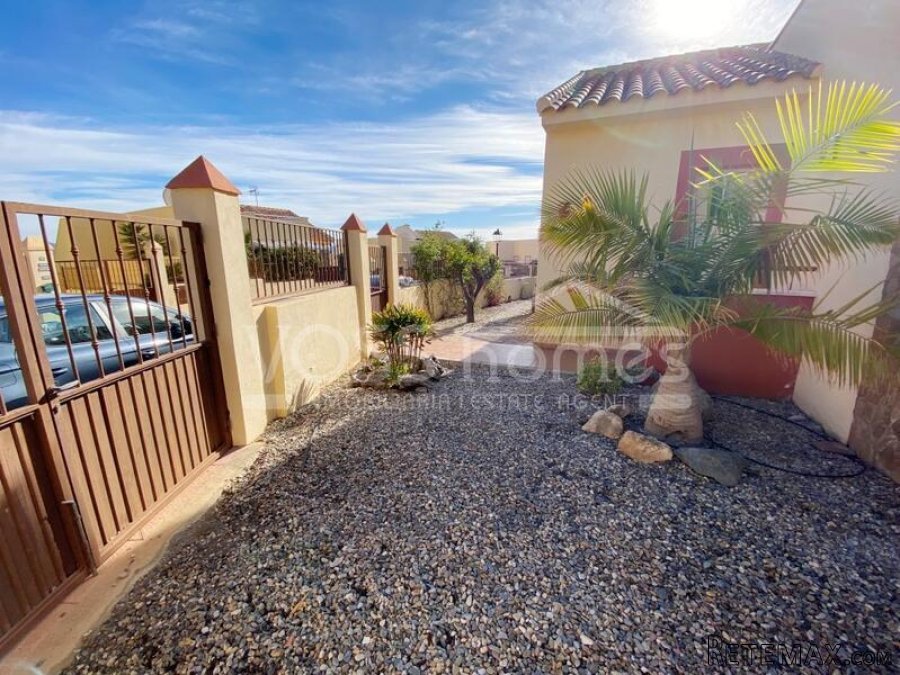 RESERVED/SALE AGREED WITH VOSS HOMES - An impressively.. - 19