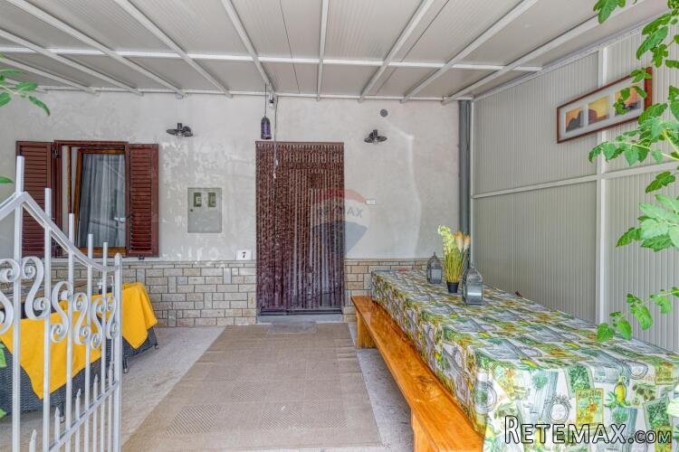Apartmanska kuća u blizini Novigrada - 2