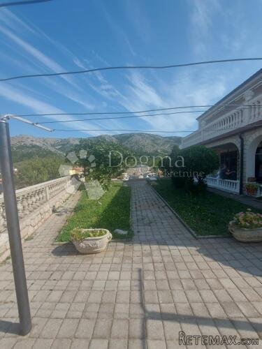 SAVRŠENA KUĆA SA NAJLJEPŠIM POGLEDOM
