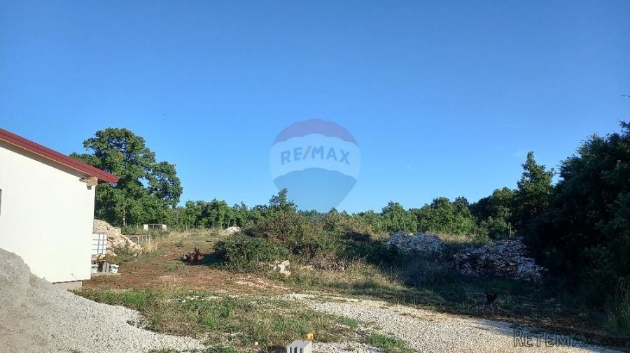 Istra, okolica Svetvinčenta, stambeno-gospodarski projekt - 8