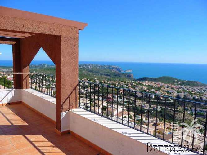 Are you looking for a 3 bedroom apartment on the Costa..