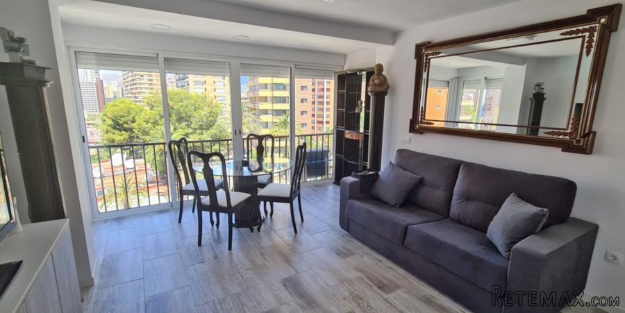 Apartamento en Benidorm zona , 48 m. de superficie, 8 m2..