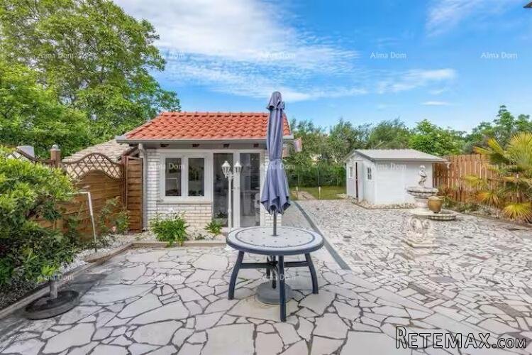 Izvrsna prilika! Prodaja - atraktivna dvojna kuća s bazenom.. - 5