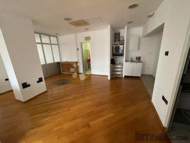 Brajda-107m2-poslovni prostor 6 ureda,lift,dva ulaza