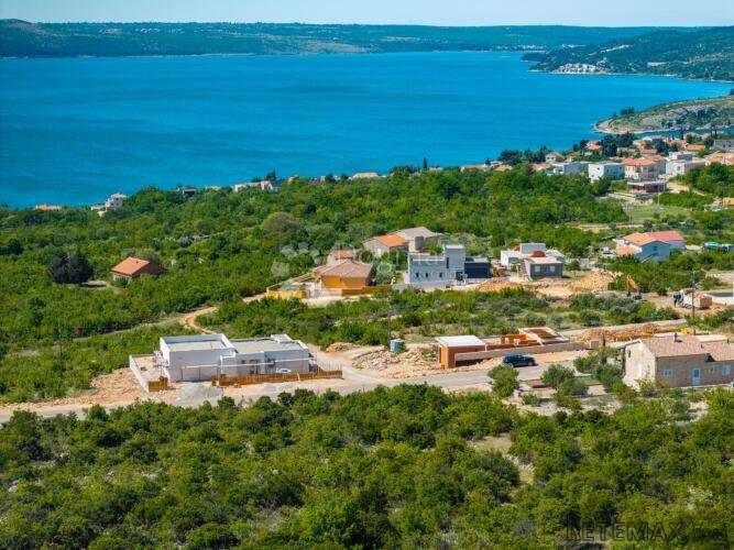 Građevinsko zemljište s projektom, Maslenica - 2
