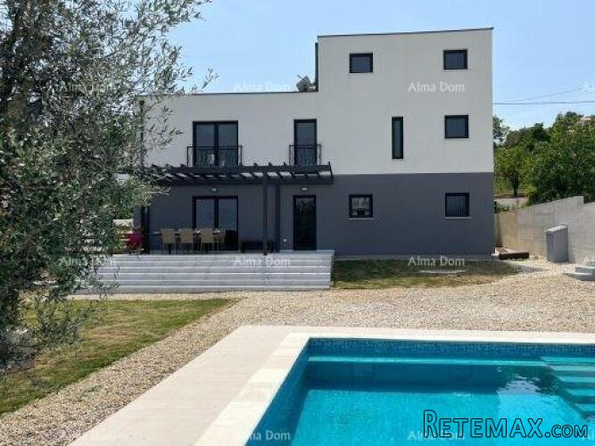 Moderna kuća s bazenom u Puli, samo 1500 m od mora - 2
